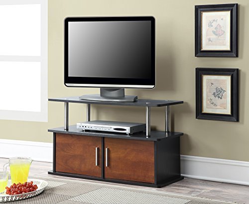 Farmann Reeded 2-Door TV Stand